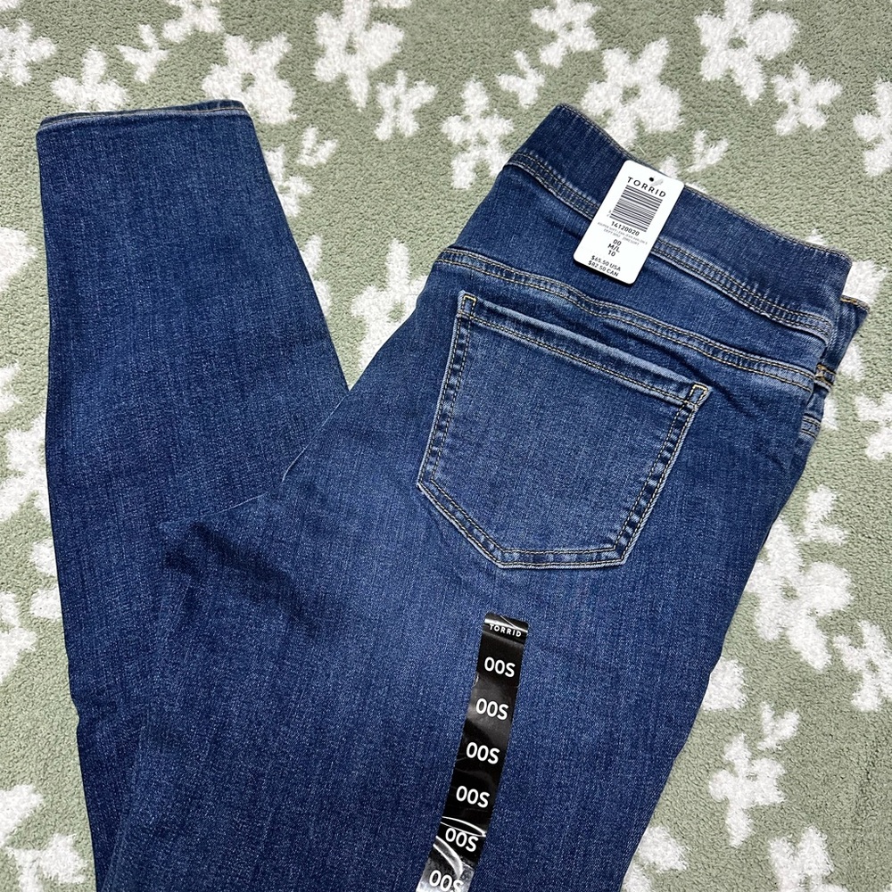 Torrid Women's Dark Blue Skinny Lean Jeans